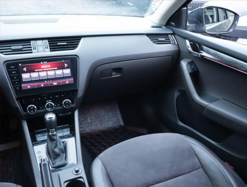 Škoda Octavia - hlavní fotka