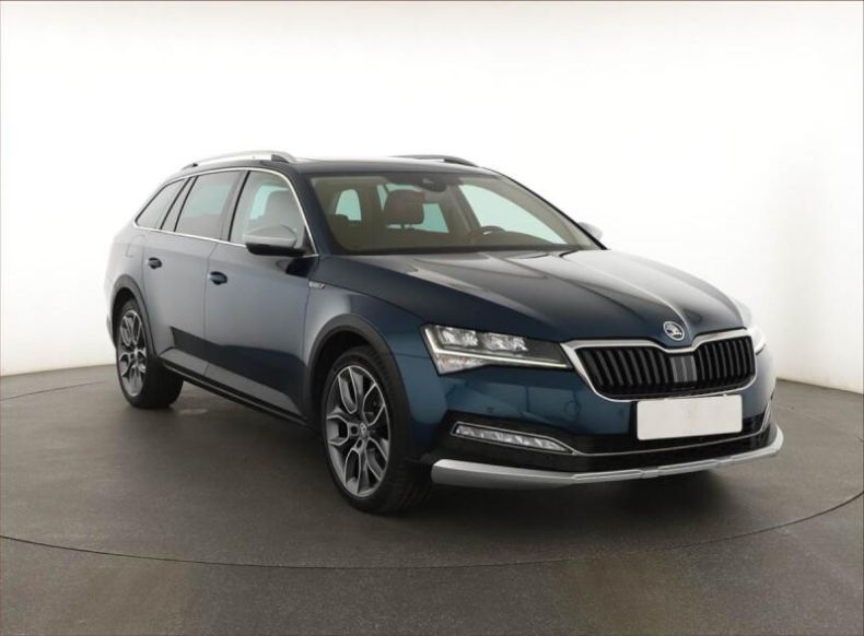 Škoda Superb - hlavní foto