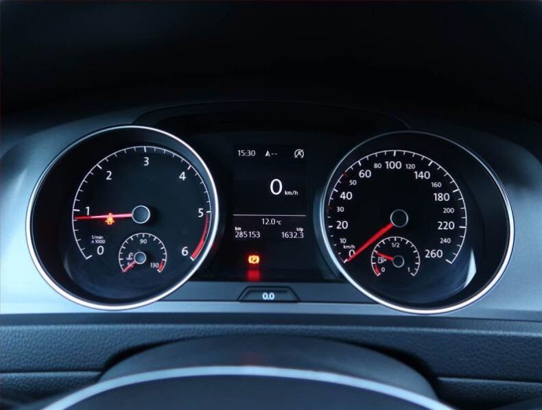 Volkswagen Golf - hlavní fotka