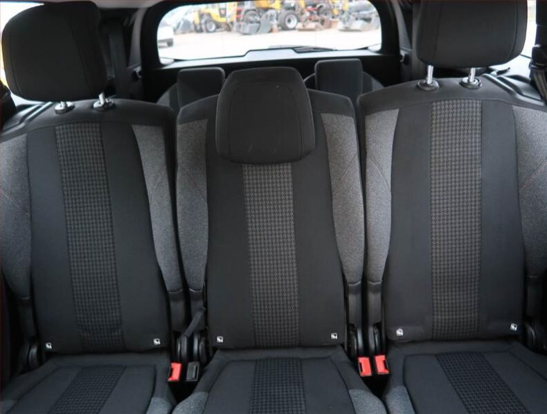 Peugeot 5008 - hlavní fotka