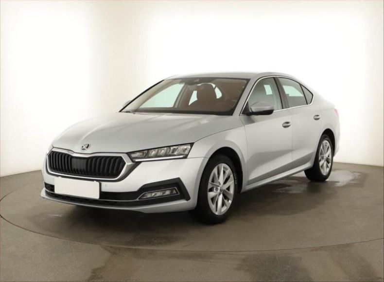 Škoda Octavia - hlavní fotka