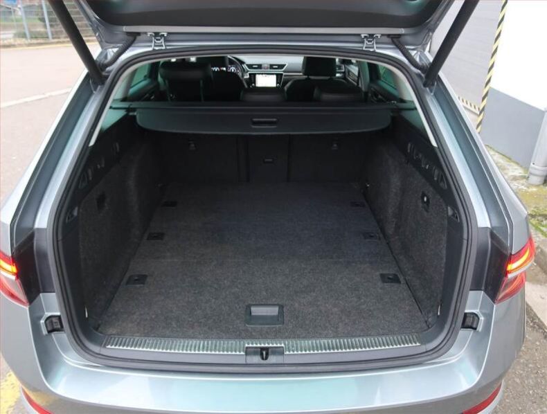 Škoda Superb - hlavní fotka