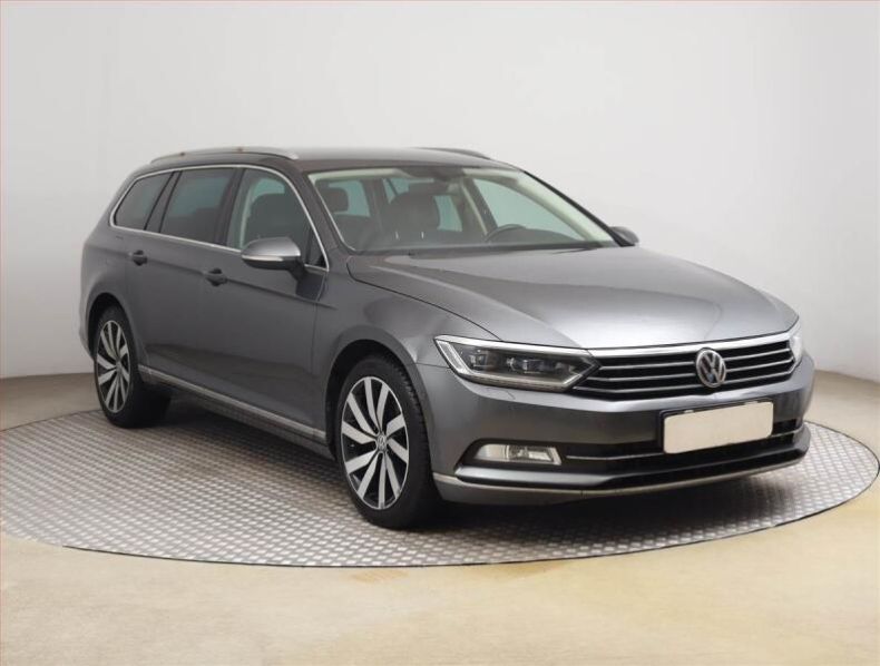 Volkswagen Passat - hlavní fotka inzerátu