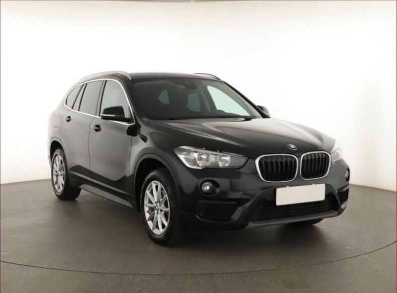 BMW X1 - hlavní foto