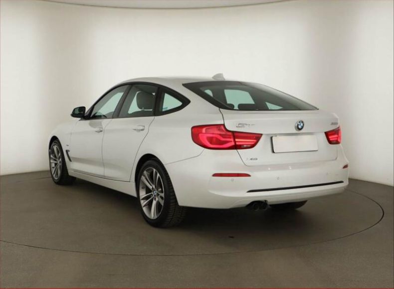 BMW Řada 3 - hlavní fotka