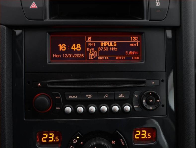 Peugeot 5008 - hlavní fotka