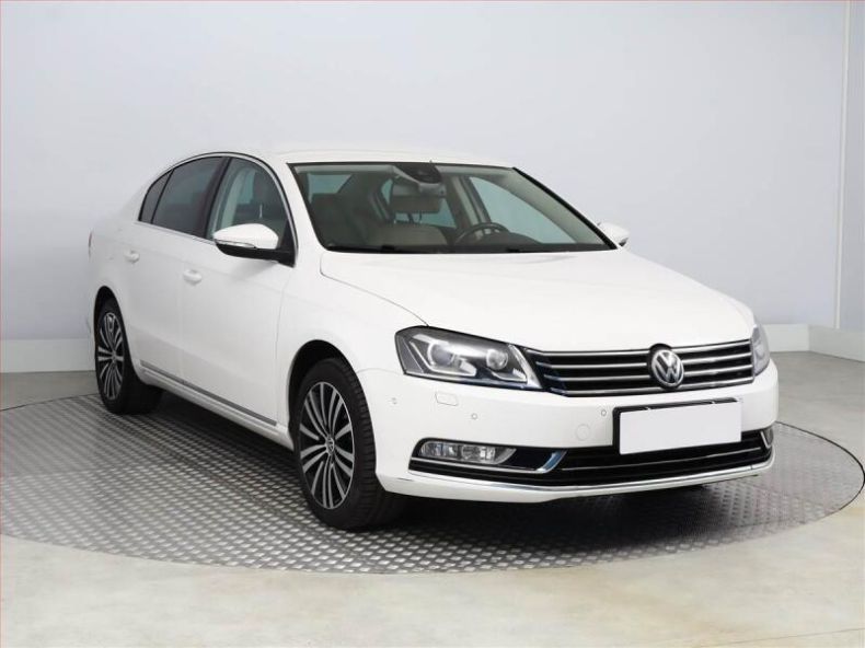 Volkswagen Passat - hlavní foto