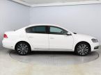Volkswagen Passat - fotka číslo 5