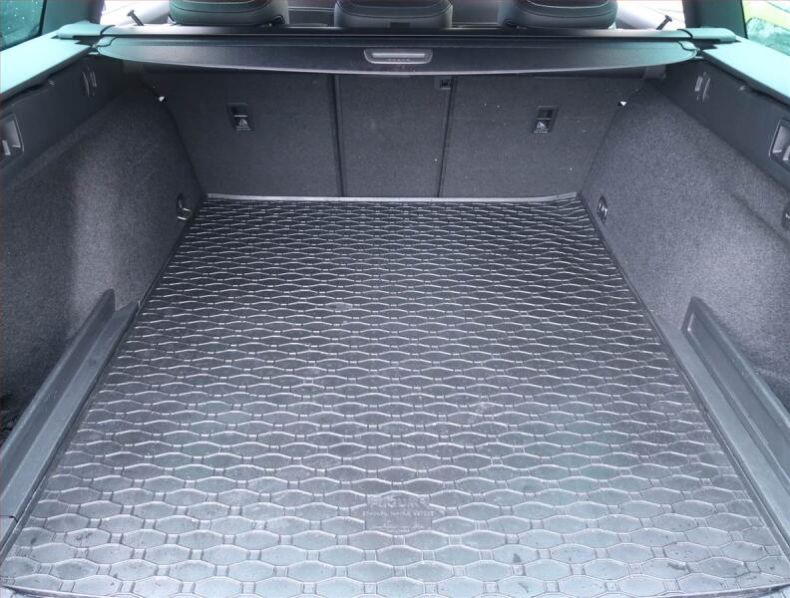 Volkswagen Passat - hlavní fotka