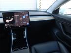 Tesla Model 3 - fotka číslo 7