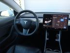 Tesla Model 3 - fotka číslo 6