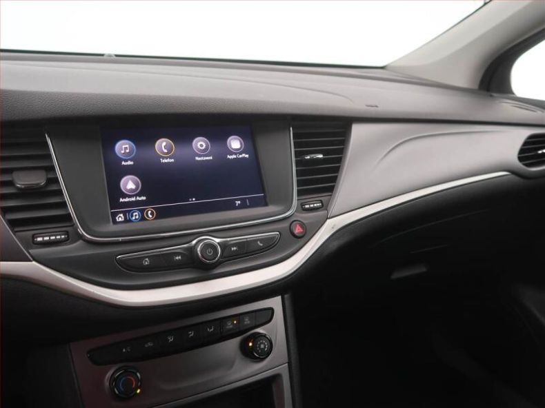 Opel Astra - hlavní fotka