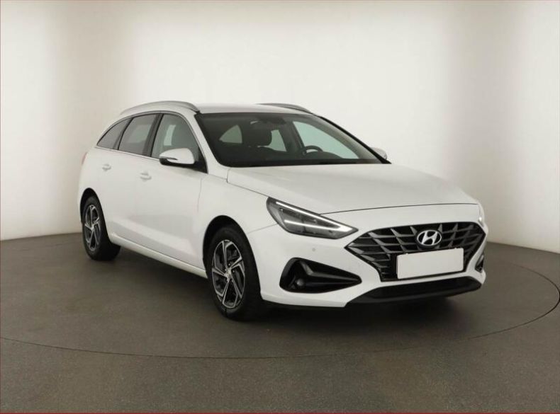 Hyundai i30 - hlavní foto