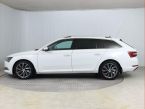 Škoda Superb - fotka číslo 2