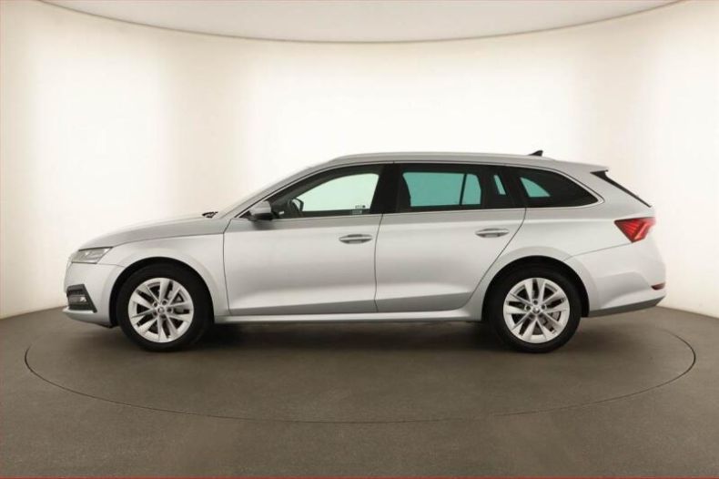 Škoda Octavia - hlavní fotka