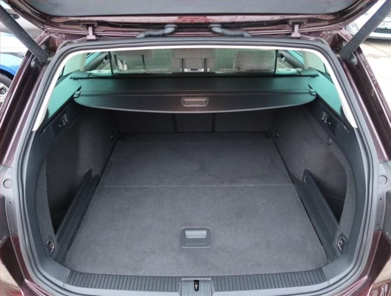 Volkswagen Passat - hlavní foto