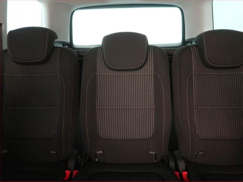 Seat Alhambra - hlavní fotka