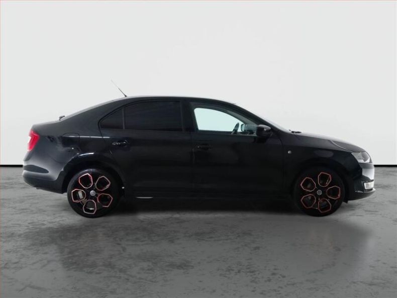 Škoda Rapid - hlavní fotka