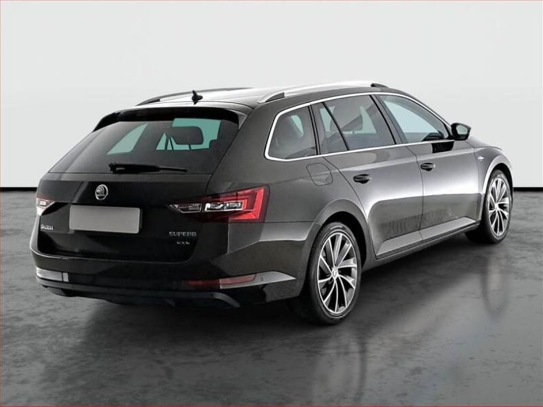 Škoda Superb - hlavní fotka