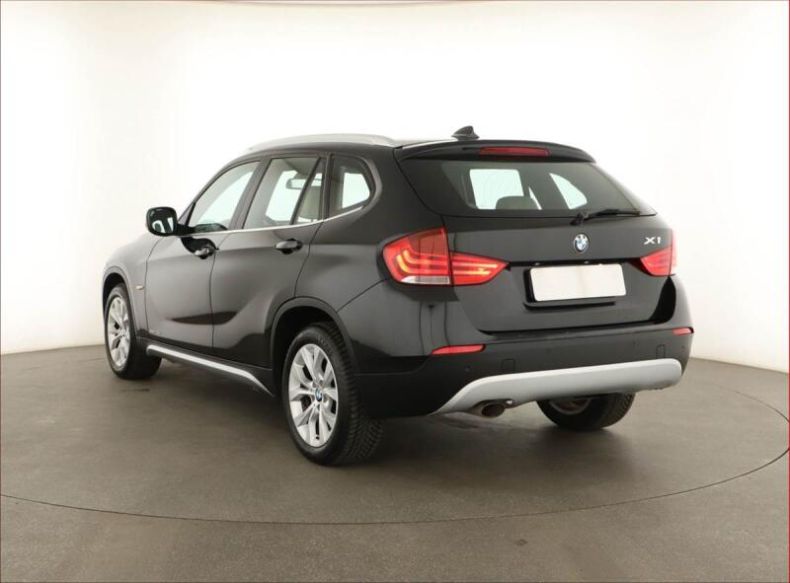 BMW X1 - hlavní fotka