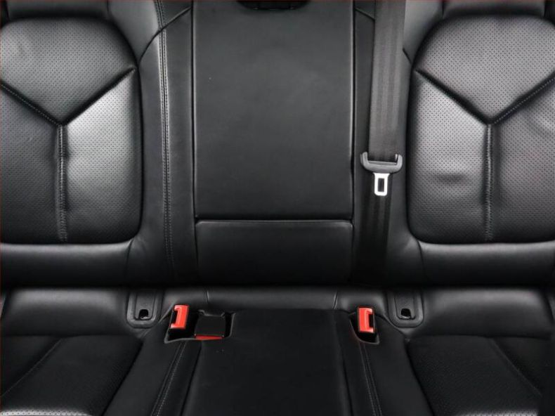 Porsche Macan - hlavní fotka