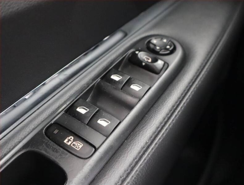 Peugeot 3008 - hlavní fotka