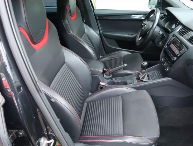Škoda Octavia - hlavní fotka