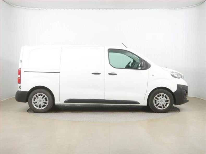 Peugeot Expert - hlavní fotka