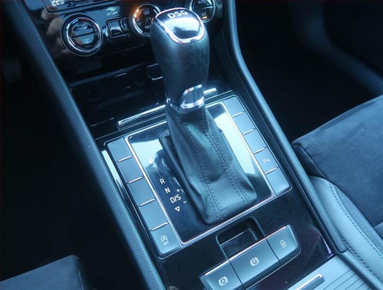 Škoda Superb - hlavní fotka