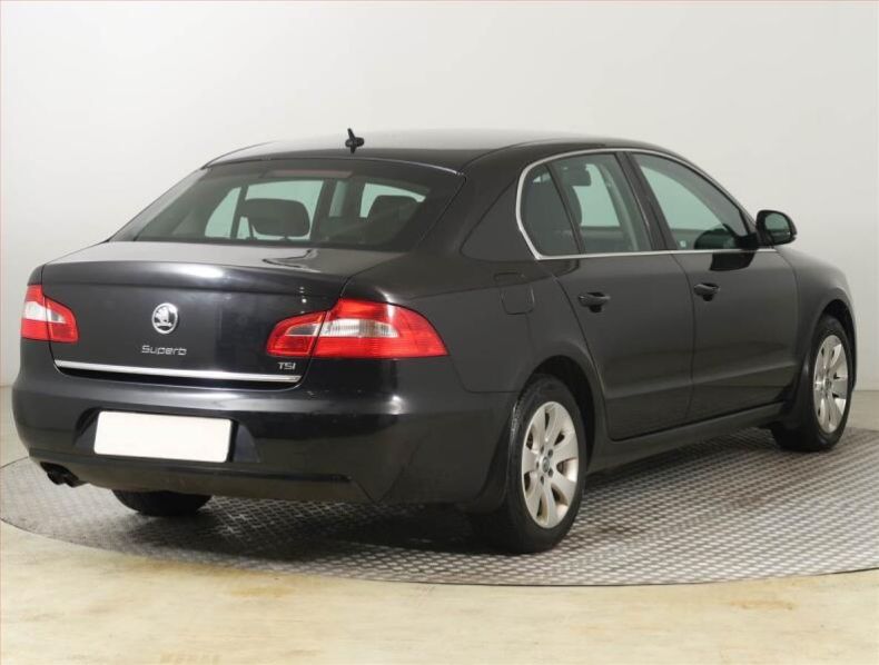 Škoda Superb - hlavní fotka