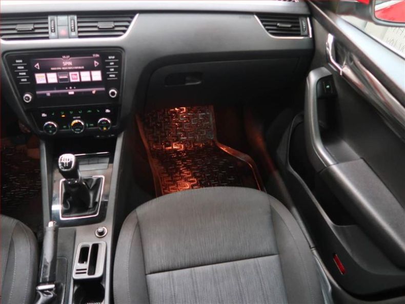 Škoda Octavia - hlavní fotka