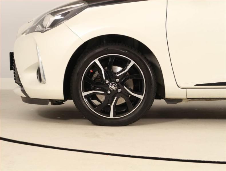 Toyota Yaris - hlavní fotka