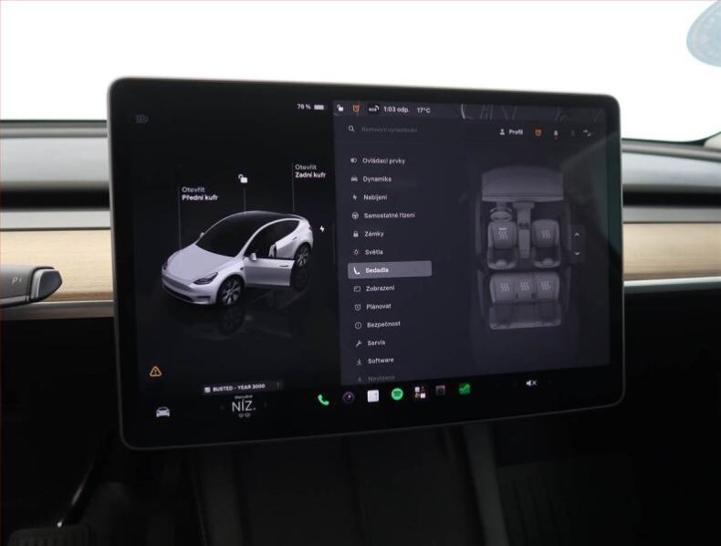 Tesla Model Y - hlavní fotka