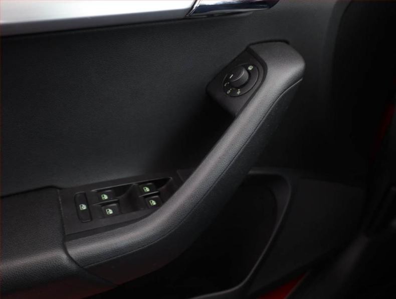 Škoda Octavia - hlavní fotka