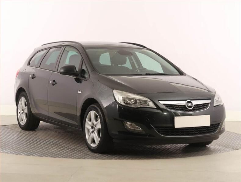 Opel Astra - hlavní foto