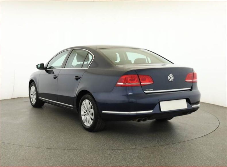 Volkswagen Passat - hlavní fotka
