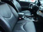 Toyota RAV 4 - fotka číslo 8