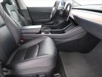 Tesla Model 3 - fotka číslo 8