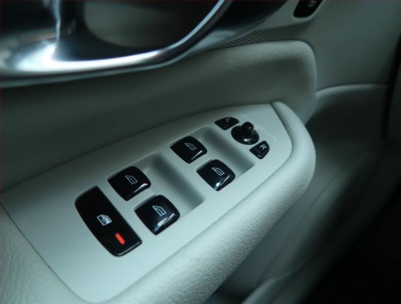 Volvo XC90 - hlavní fotka