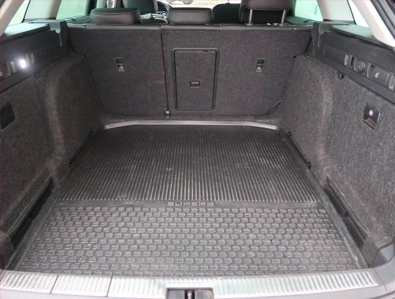 Škoda Superb - hlavní fotka