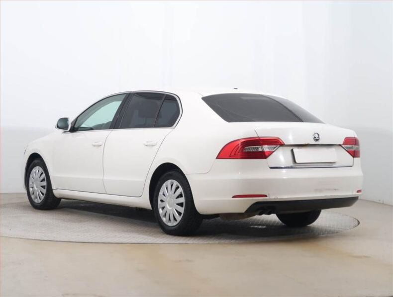 Škoda Superb - hlavní fotka