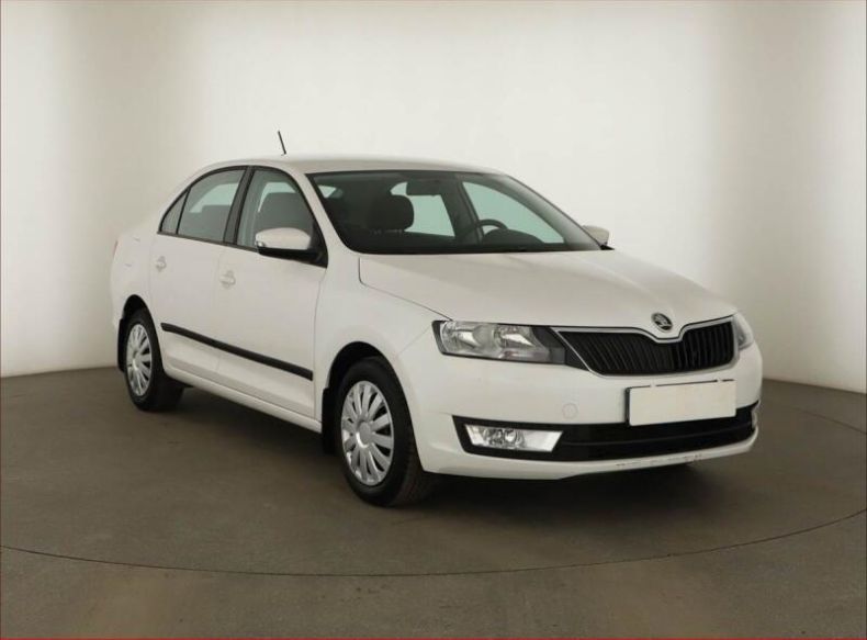 Škoda Rapid - hlavní foto