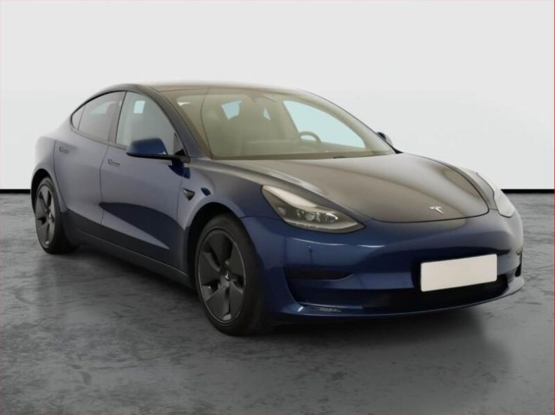 Tesla Model 3 - hlavní fotka inzerátu