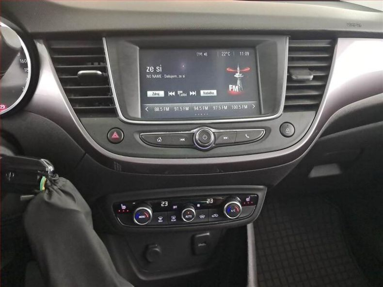 Opel Crossland X - hlavní fotka