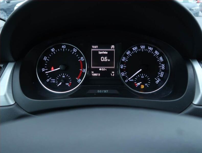 Škoda Rapid - hlavní fotka