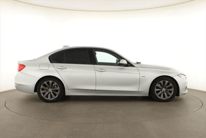 BMW Řada 3 - hlavní fotka