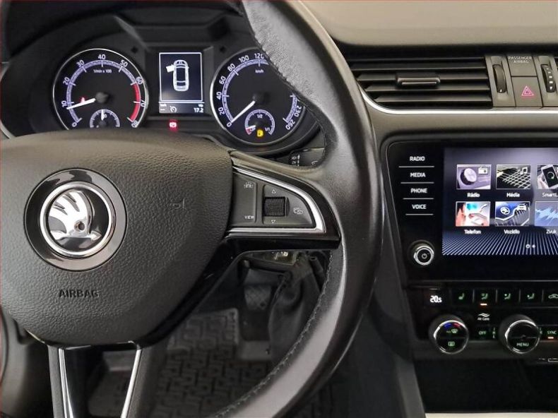 Škoda Octavia - hlavní fotka