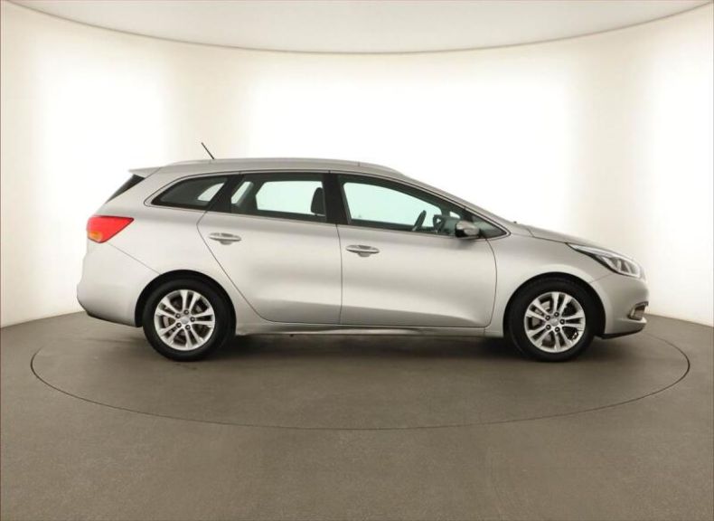 Kia Cee'd - hlavní fotka