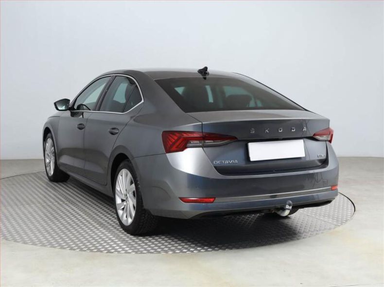 Škoda Octavia - hlavní fotka