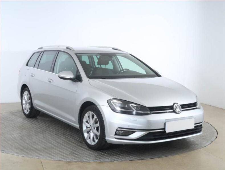 Volkswagen Golf - hlavní foto